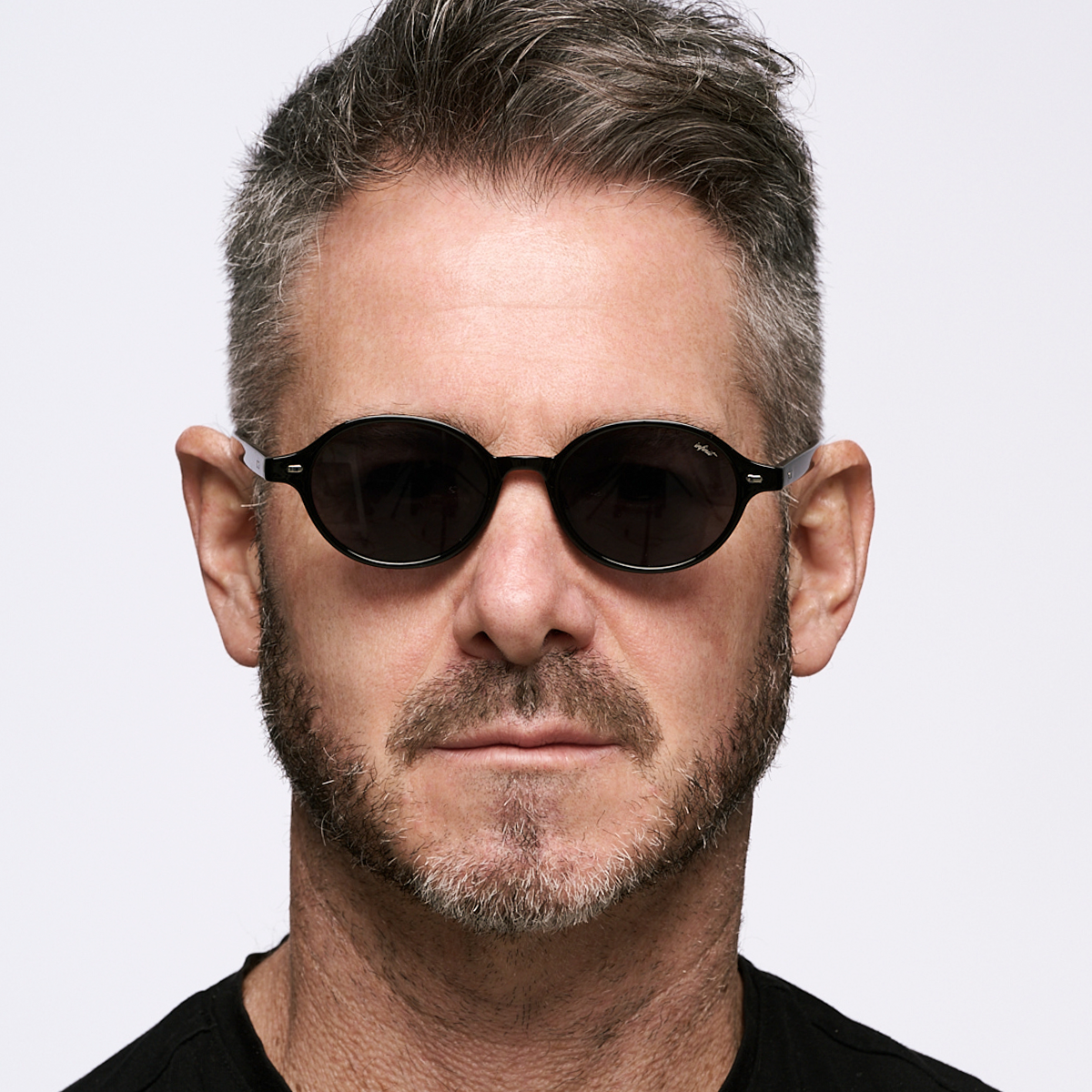 Anteojos de Sol - Vizu Negro Brillo Lente Gris