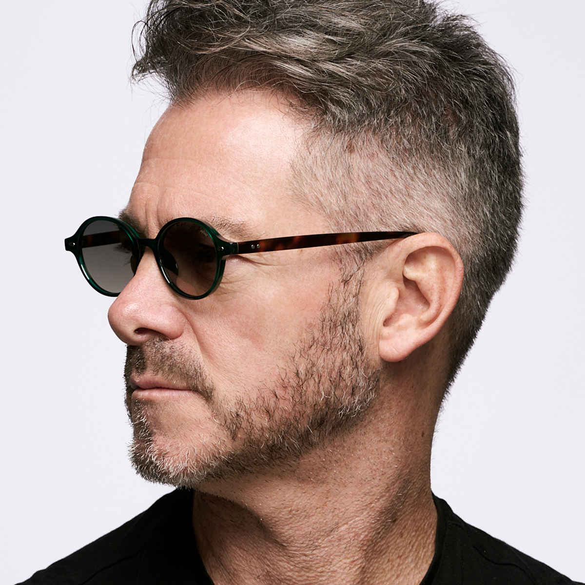 Anteojos de Sol - Vizu Verde Lente Gris Degrade