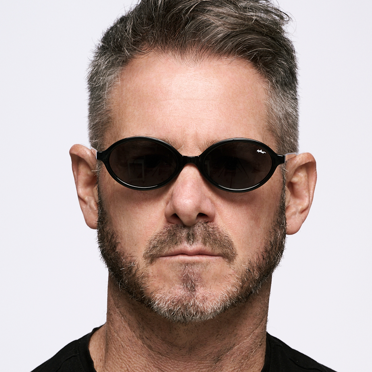 Anteojos de Sol - Fokus Negro Brillo Lente Gris